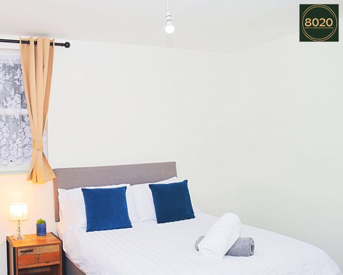 Lancing Apartments - Spacious 2 Bed - Sleeps 6 - Burnham Village สลาว ภายนอก รูปภาพ