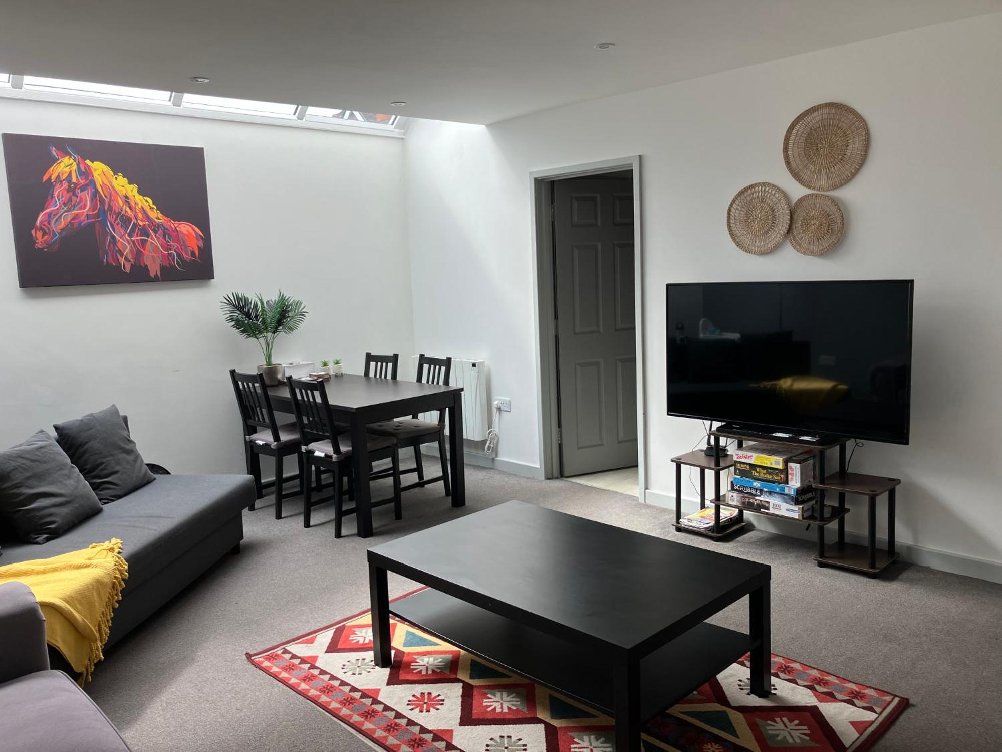 Lancing Apartments - Spacious 2 Bed - Sleeps 6 - Burnham Village สลาว ภายนอก รูปภาพ